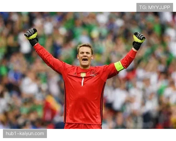 拜仁门将诺伊尔伤愈复出 经验丰富仍是后防定海神针