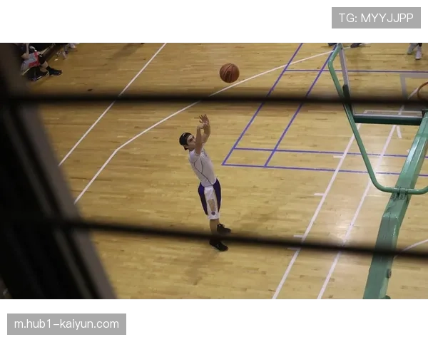 克林根23分18篮板7助攻统治内线 开拓者进攻篮板优势明显 克林根23分18篮板7助攻统治内线 开拓者进攻篮板优势明显